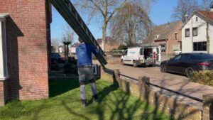 Schoorsteen onderhoud Winschoten ladder bus